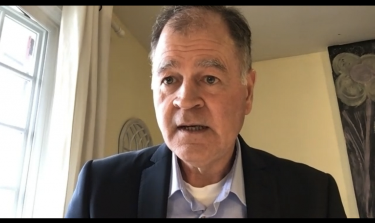 Headshot-Lou-Clements